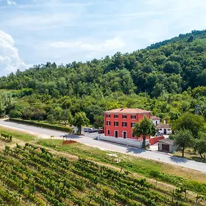 Casa Rossa Guest house